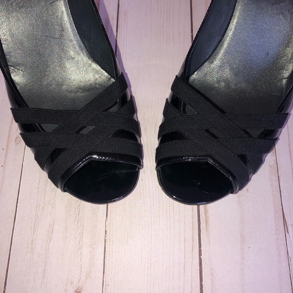 Stuart Weitzman Patent Leather Heels - Picture 2 of 8